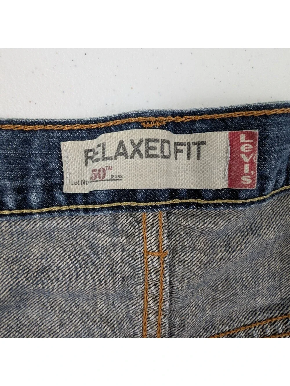 Levi’s 550 Relaxed Fit Jeans Men’s 48x29 Dark Wash Denim Made in Colombia
